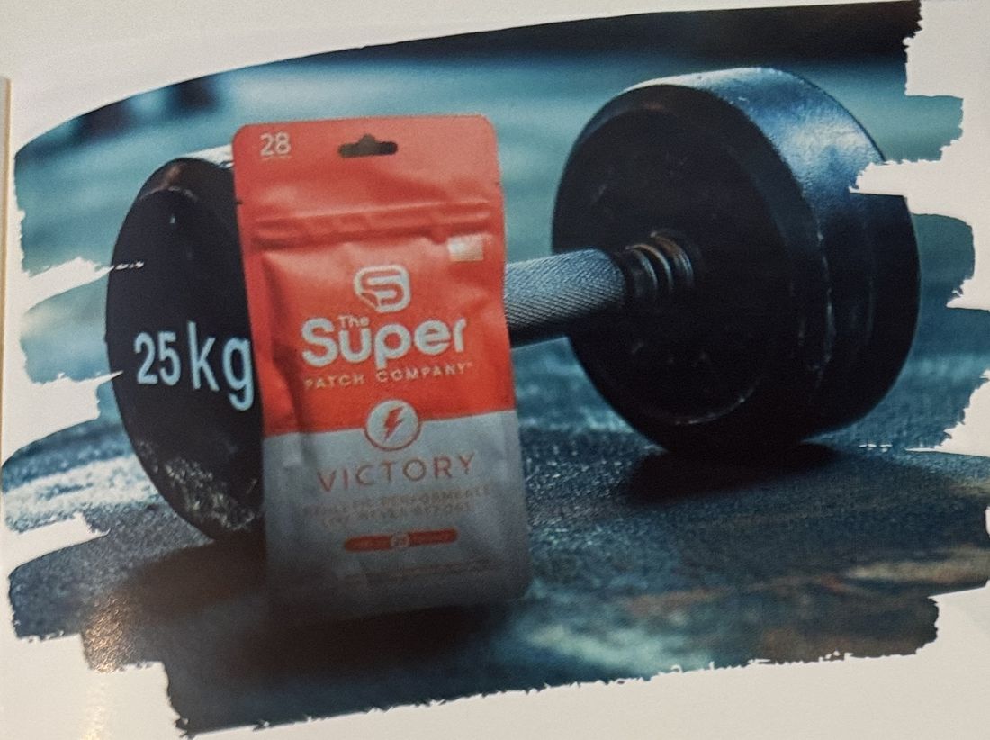 Victory-Packung an einer 25-kg-Hantel